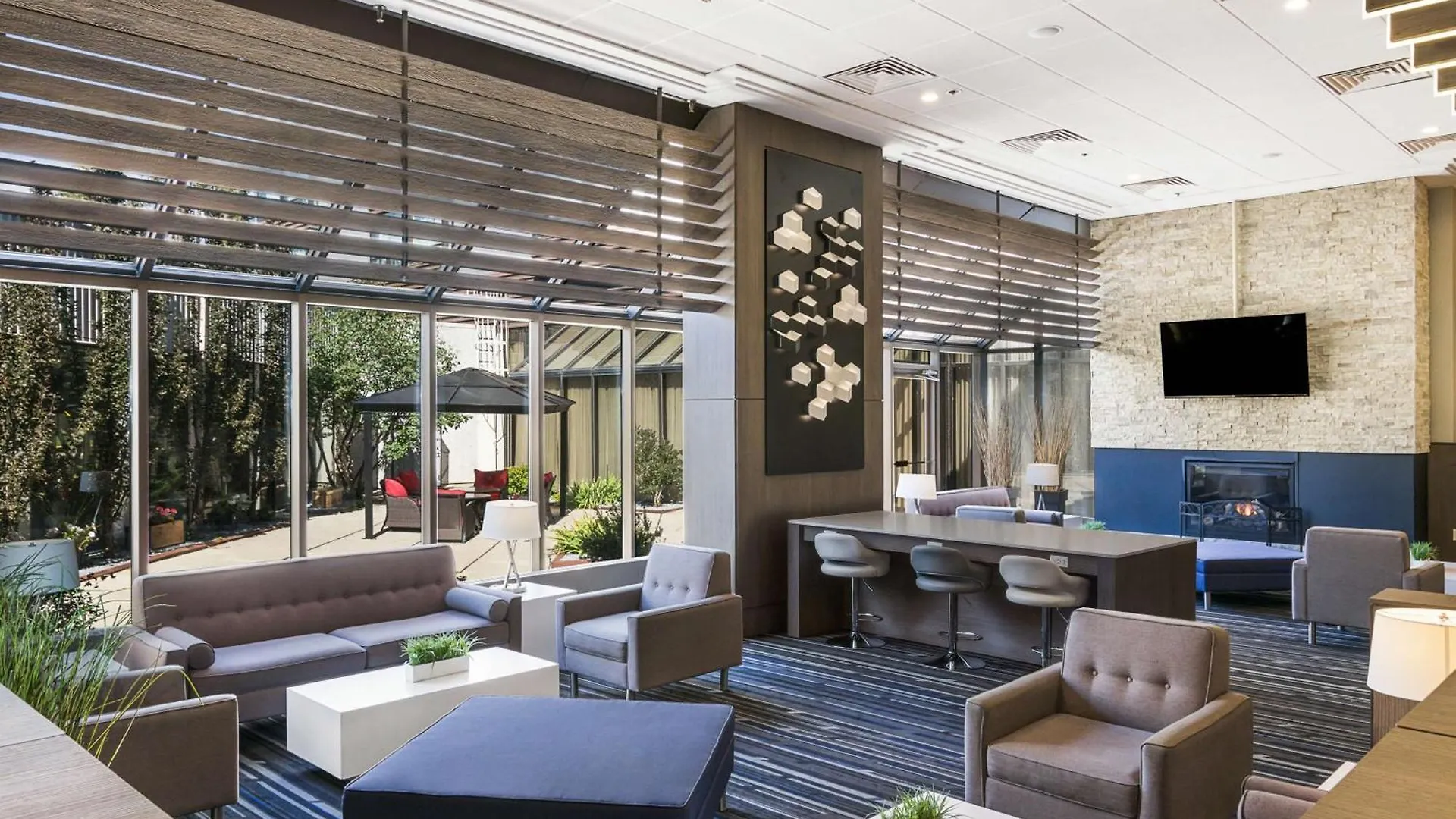 Staying In Northeast Calgary: 6 Four-Star Hotels Compared